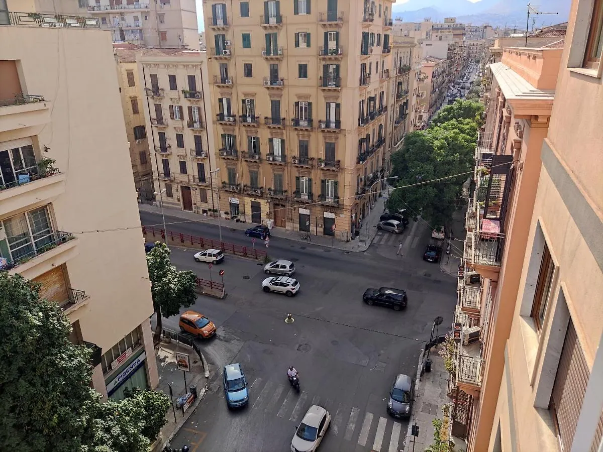 فندق باليرموفي  Stellium بيت ضيافة باليرمو